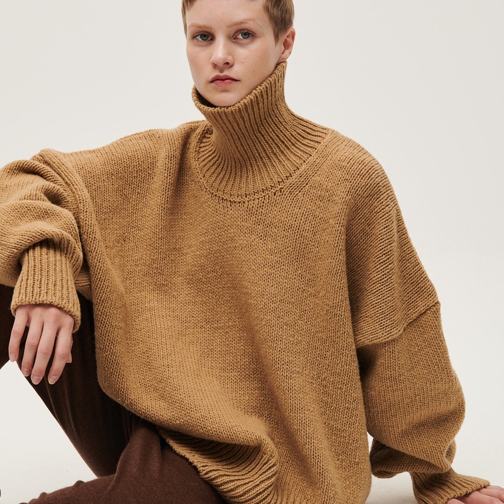 Babaa jumper no. 17 in Arcilla.